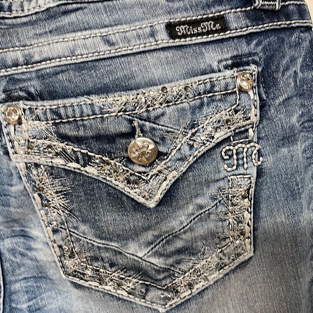 Miss Me Buckle Jeans, size 32, length 31